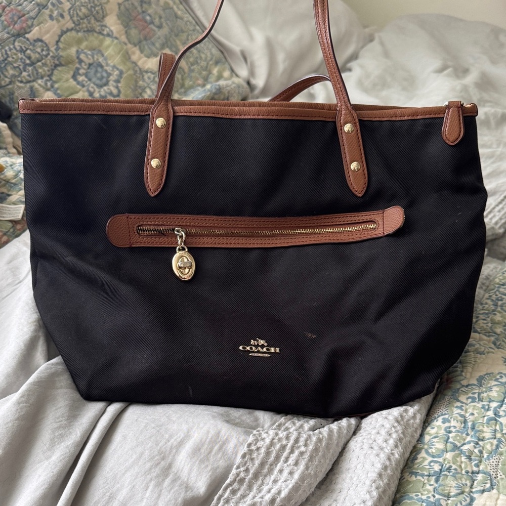 Coach Black and Tan Women's Tote Bag